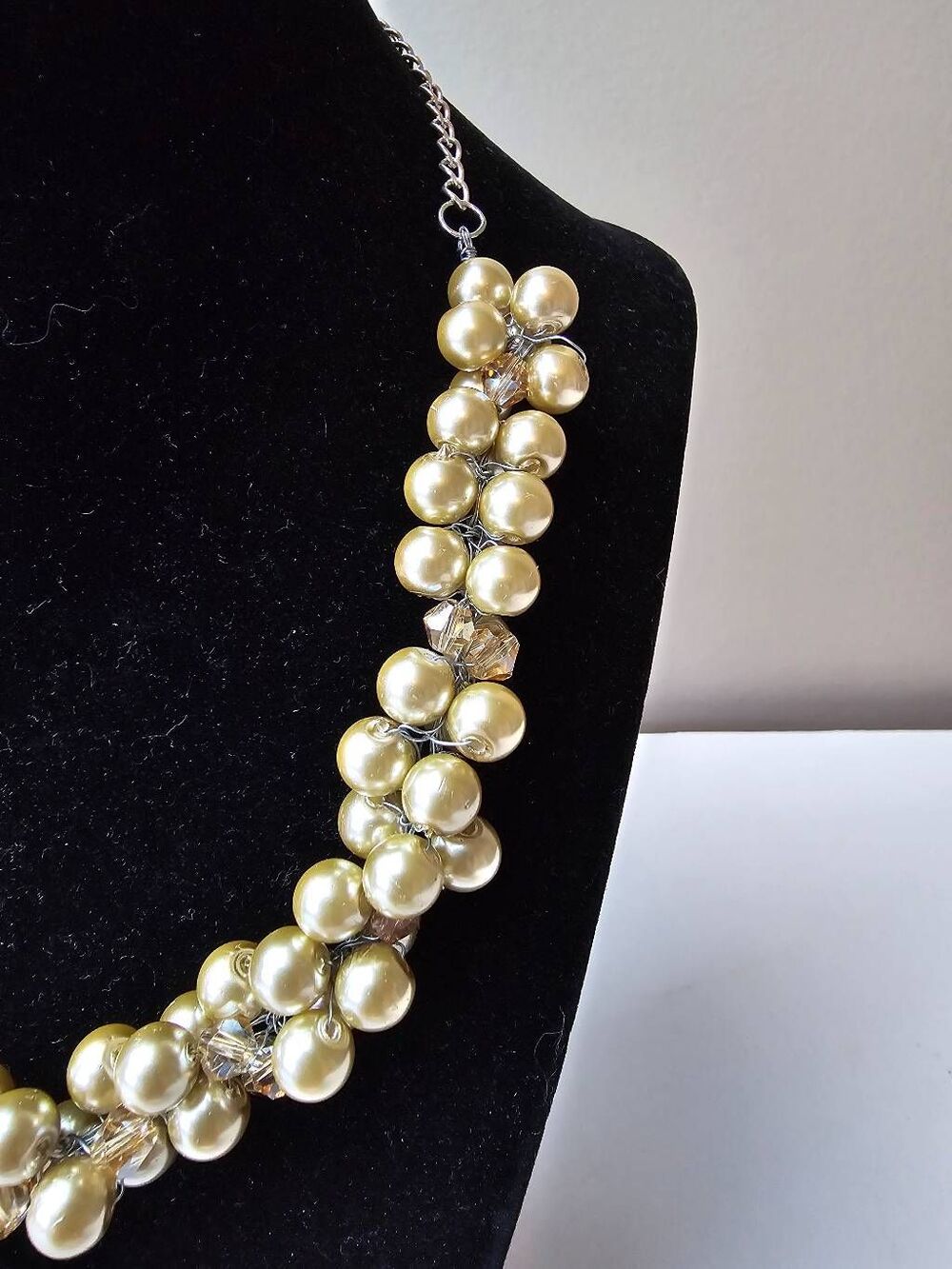 Gold Pearl Cluster Necklace - Picture 3 of 6